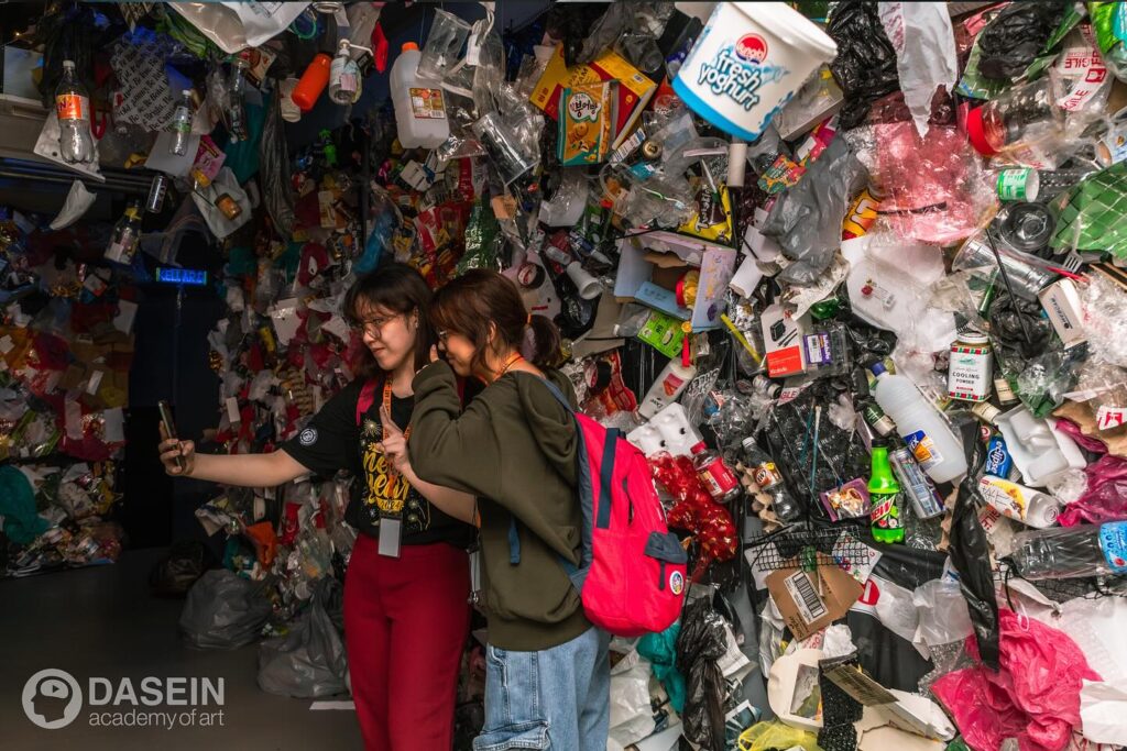 Aquatopia DDM221 Final Year Exhibition (Kancil Awards Winner) - Dasei-1